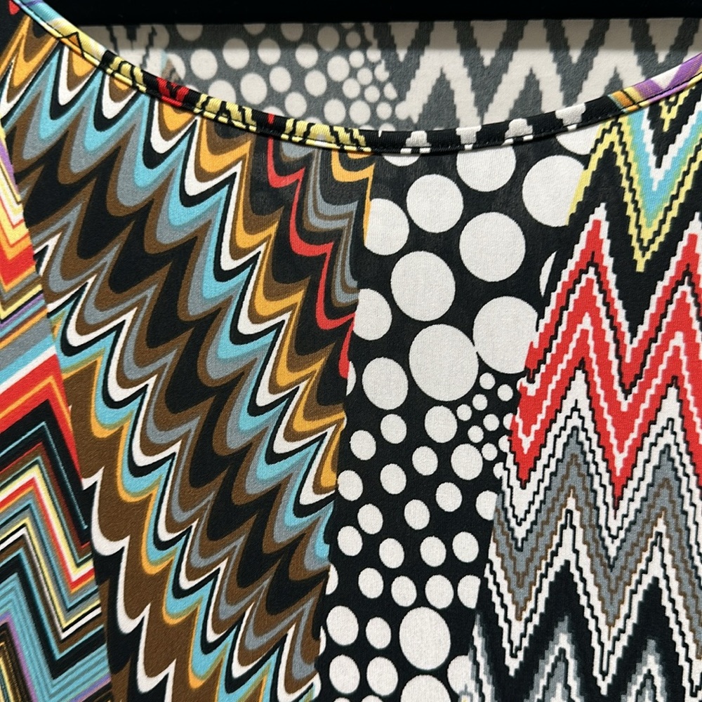 One World Small Multicolor Top. - Picture 8 of 8